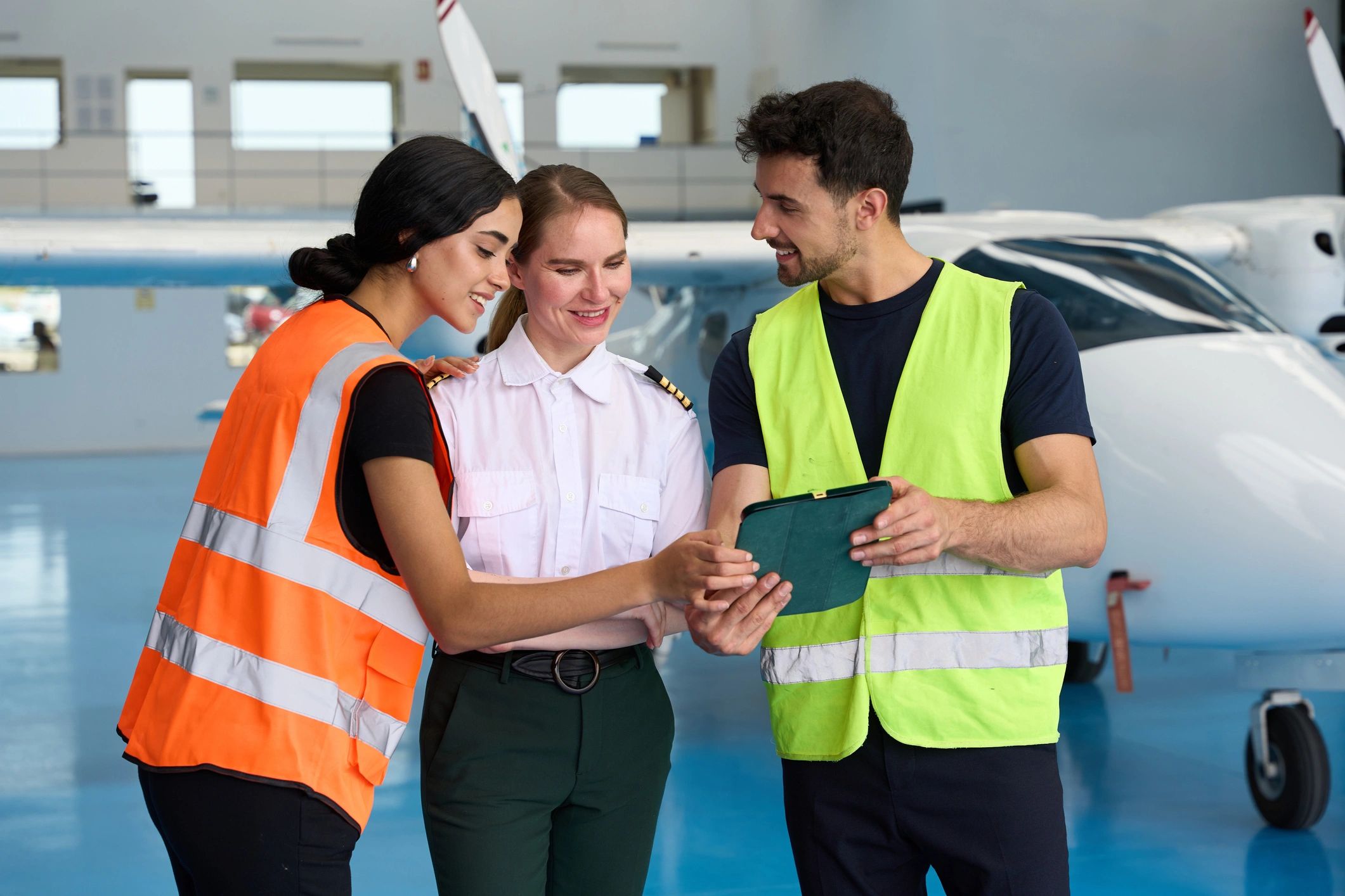 Professional aerospace consultant Jordan Lee